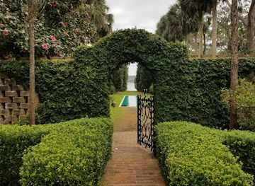 florida/tallahassee/landmark/alfred-b-maclay-gardens-state-park