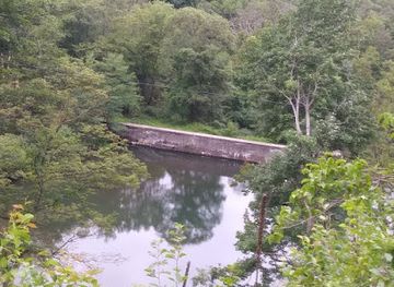 pennsylvania/susquehanna-valley/landmark/joe-palooka-monument