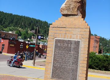 south-dakota/badlands/landmark/adams-museum