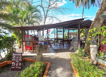 costa-rica/cahuita-national-park/landmark/cabinas-arrecife