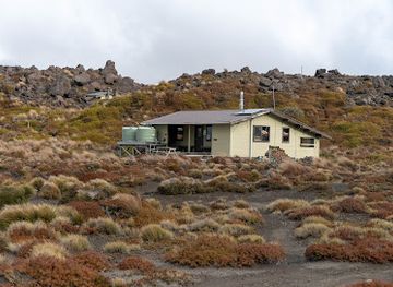 new-zealand/tongariro-national-park/landmark/oturere-hut