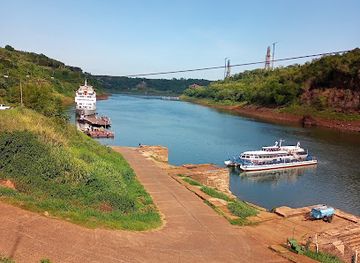 argentina/puerto-iguazu/landmark/catamaran-cruceros-iguazu