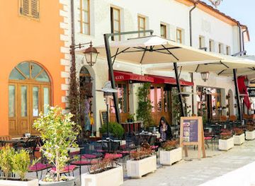 albania/vlora-coast/landmark/agora-restaurant-bed-and-breakfast