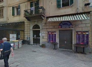 italy/cinque-terre/landmark/piazza-giuseppe-garibaldi-4