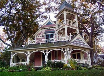 michigan/petoskey/landmark/petoskey-area-visitors-bureau