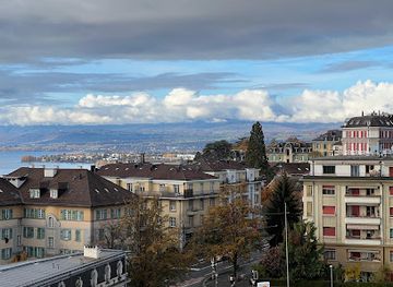 switzerland/lausanne/landmark/esplanade-de-montbenon
