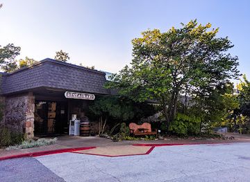 arkansas/southwest-arkansas/landmark/ozark-folk-center-state-park