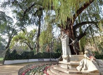 spain/seville/landmark/gustavo-adolfo-becquer-monument