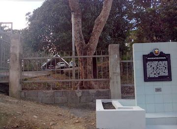 philippines/western-visayas/landmark/ruins-of-the-chapel-of-ermita