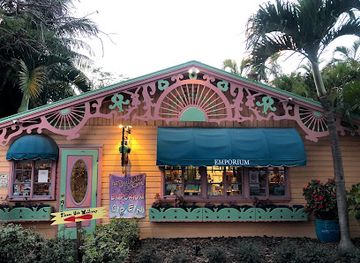 florida/captiva-island/landmark/bubble-room-emporium