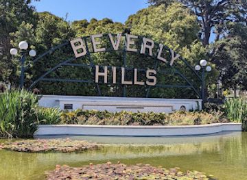 california/los-angeles/beverly-hills/landmark/beverly-hills-sign-beverly-hills-california