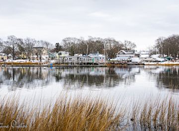 rhode-island/warwick/landmark/buttonwoods-beach