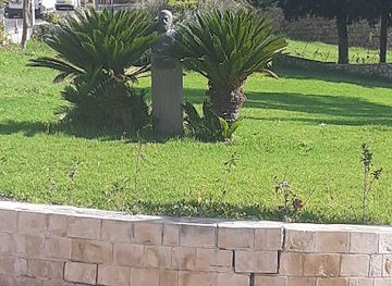 greece/heraklion/landmark/plato-s-bust