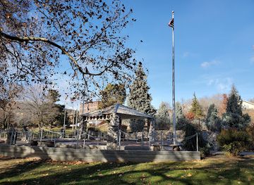 oregon/klamath-falls/landmark/veterans-memorial-park