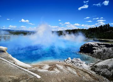 montana/yellowstone-national-park/landmark/west-yellowstone-visitor-information-center