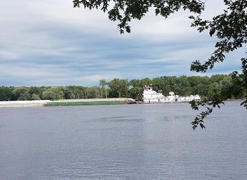 wisconsin/driftless-area/landmark/blackhawk-county-park