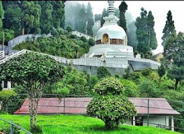 india/darjeeling/landmark/peace-pagoda-darjeeling