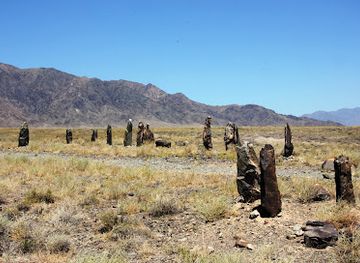 kazakhstan/altyn-emel-national-park/landmark/sakskiye-kurgany-besshatyr