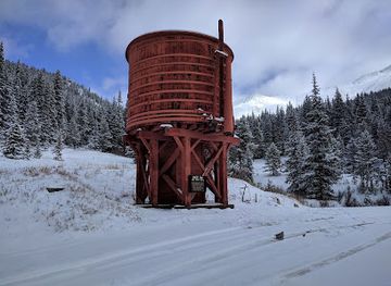colorado/breckenridge-ski-resort/landmark/bakers-tank-water-tower