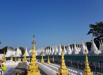 myanmar-burma/central-myanmar/landmark/kyauktawgyi-pagoda