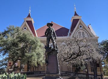 texas/hill-country/landmark/old-main