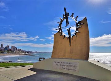 argentina/mar-del-plata/los-troncos/landmark/monumento-expedicion-atlantis