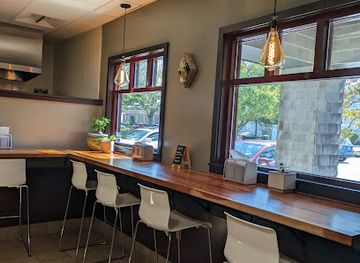 rhode-island/narragansett/landmark/queen-of-cups