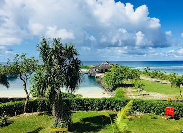 seychelles/bird-island/landmark/silhouette-island