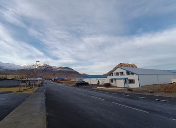 iceland/grundarfjorour-area/landmark/samkomuhus-grundarfjaroar