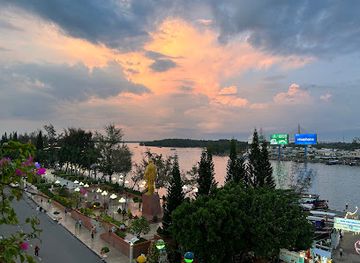 vietnam/can-tho/landmark/l-escale