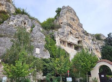 bulgaria/ruse/landmark/basarbovo-monastery