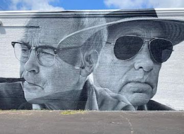 canada/halifax/quinpool-road/landmark/john-dunsworth-memorial