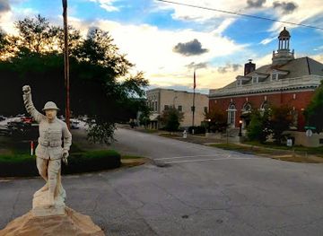 alabama/lake-eufaula/landmark/doughboy-monument