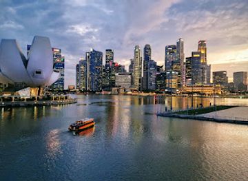 singapore/central-business-district/landmark/the-helix-helix-bridge