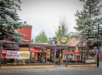 idaho/ketchum/landmark/smoky-mountain-pizzeria-grill