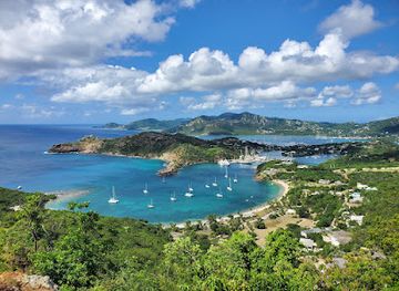 antigua-and-barbuda/nelson-s-dockyard/landmark/shirley-heights-lookout