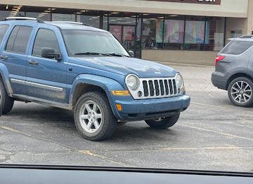 kansas/garden-city/landmark/famous-footwear