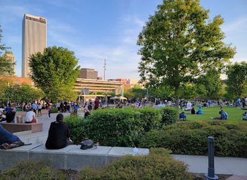 oklahoma/tulsa/brady-arts-district/landmark/guthrie-green