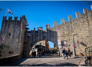 san-marino/fiorentino/landmark/gate-of-fratta