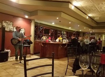 north-dakota/minot/landmark/off-the-vine