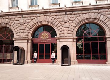 bulgaria/sofia-region/landmark/fountain-at-atanas-burov-square