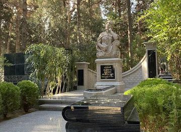 azerbaijan/sumqayit/landmark/alley-of-honor