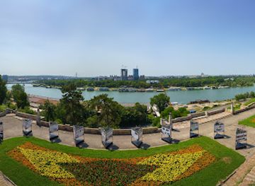 serbia/belgrade/landmark/tomb-of-national-heroes