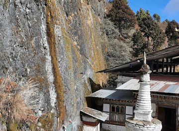 bhutan/sarpang-district/landmark/choedrak
