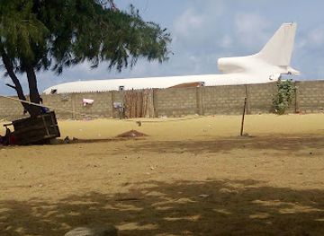 benin/atlantique/landmark/airplane-on-the-erevan-beach