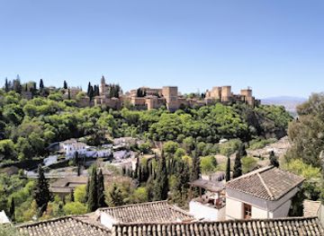 spain/granada/sacromonte/landmark/mirador-de-la-vereda-de-enmedio