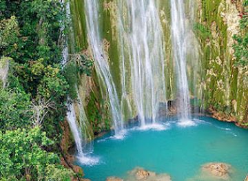 dominican-republic/samana-peninsula/landmark/parada-la-manzana
