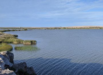 australia/coorong/landmark/point-malcolm