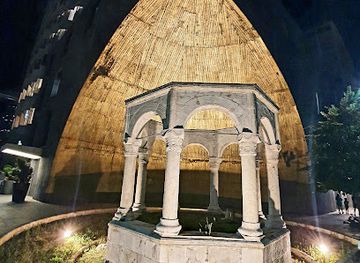 albania/kelmendi/landmark/tyrbja-e-kapllan-pashes