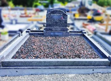 ireland/athlone/landmark/athlone-memorials-headstones